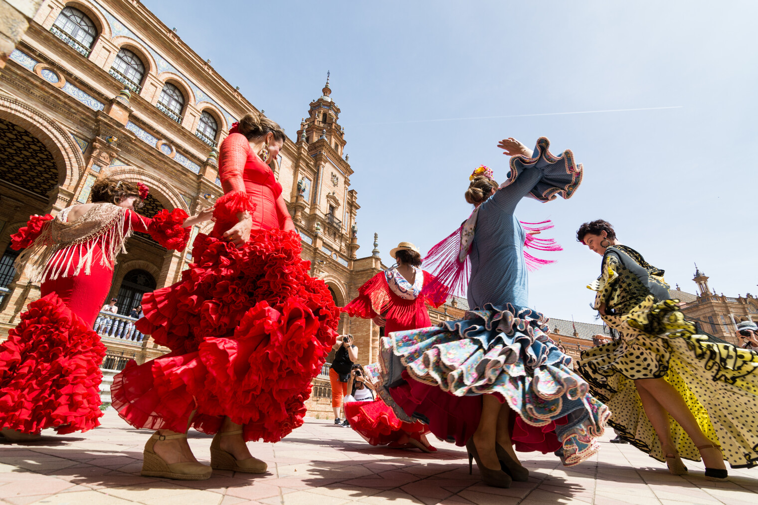 Danseuses de Sévillane, Plaza de Espana à Seville, Espagne