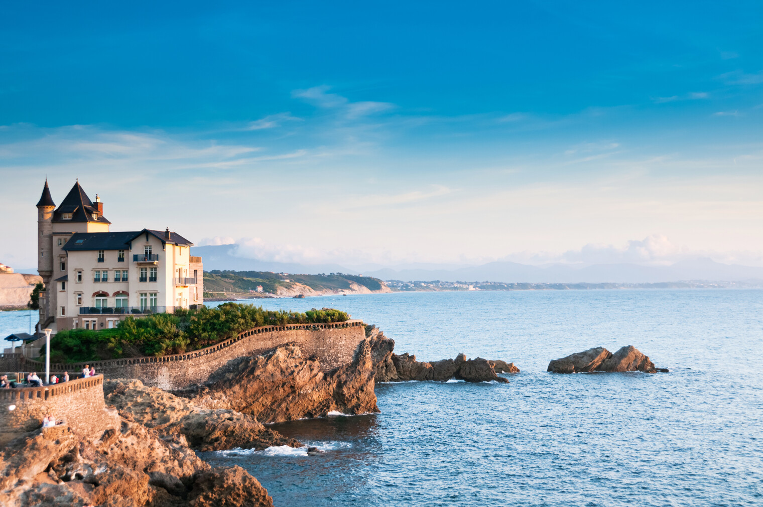 Vue sur l'océan et la ville de Biarritz au Pays basque