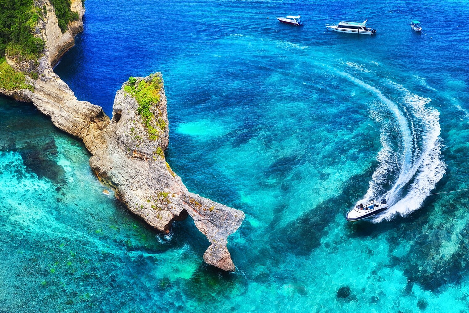 en bateau dans la baie