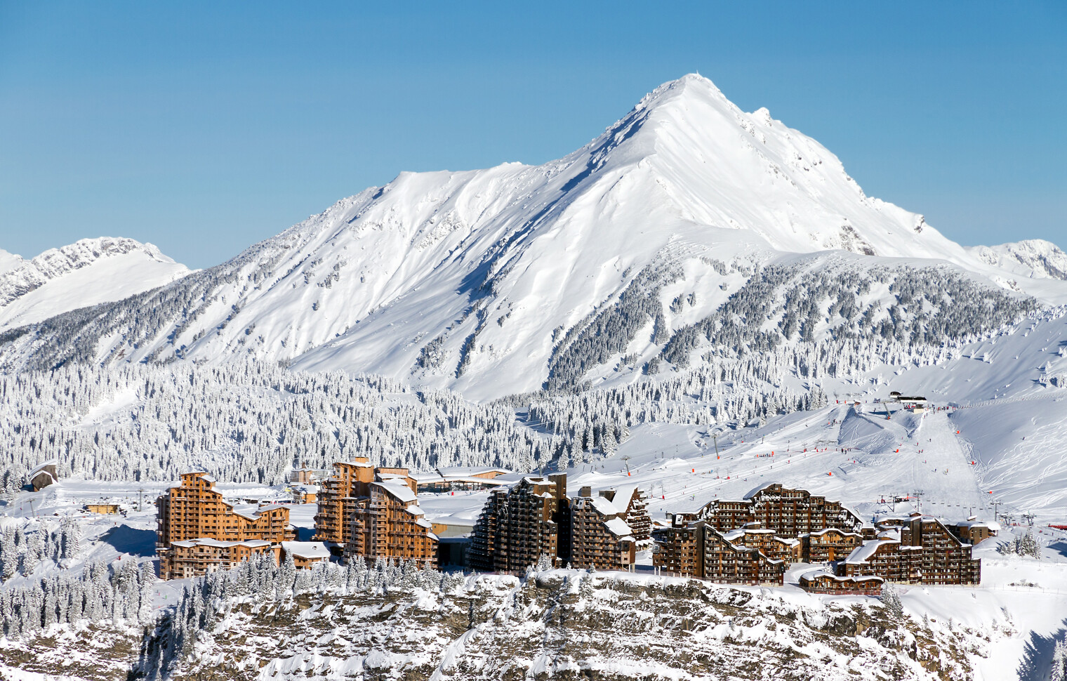 Vue panoramique sur le village d'Avoriaz en Haute-Savoie