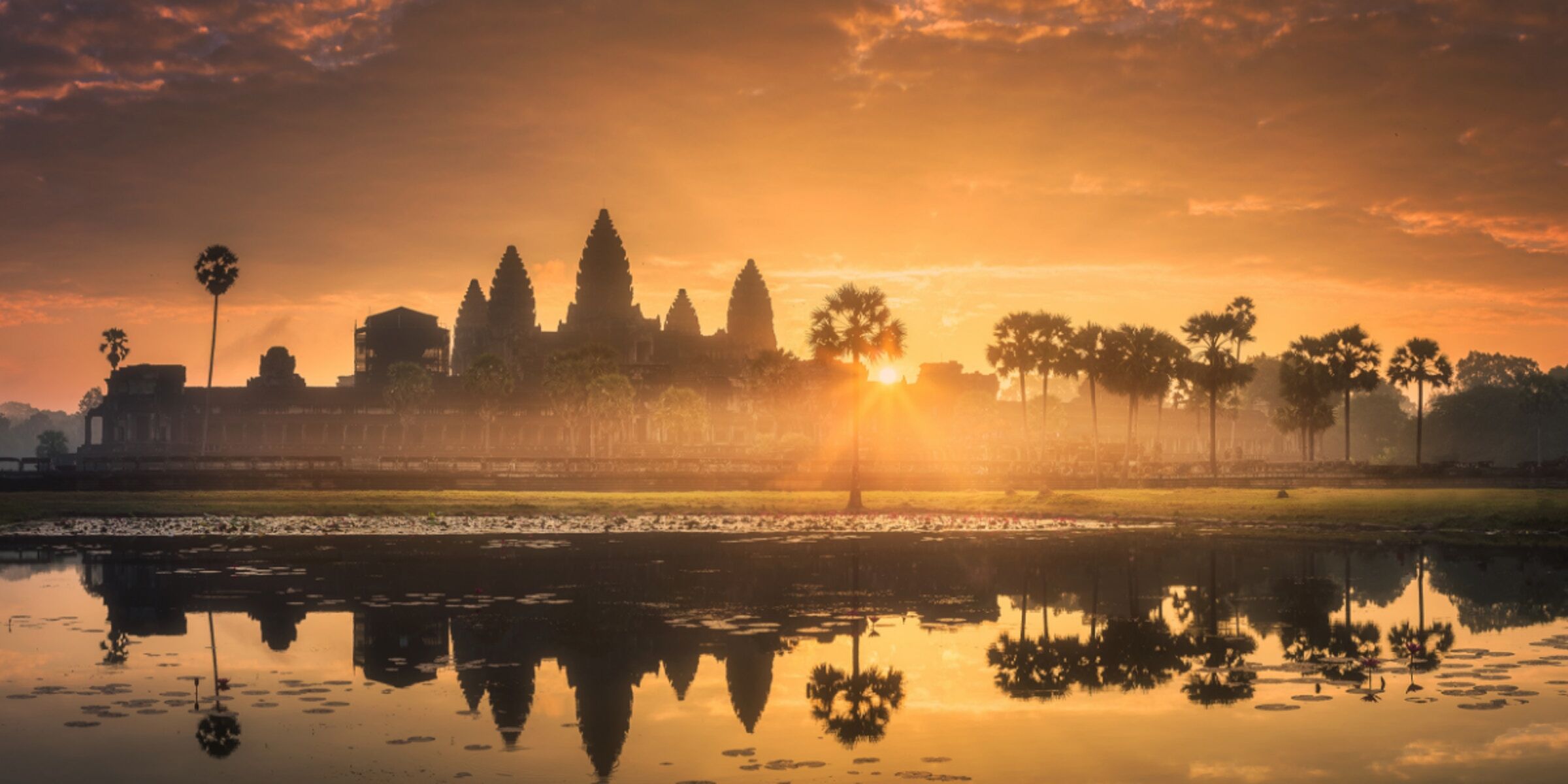 Lever de soleil sur Angkor Wat