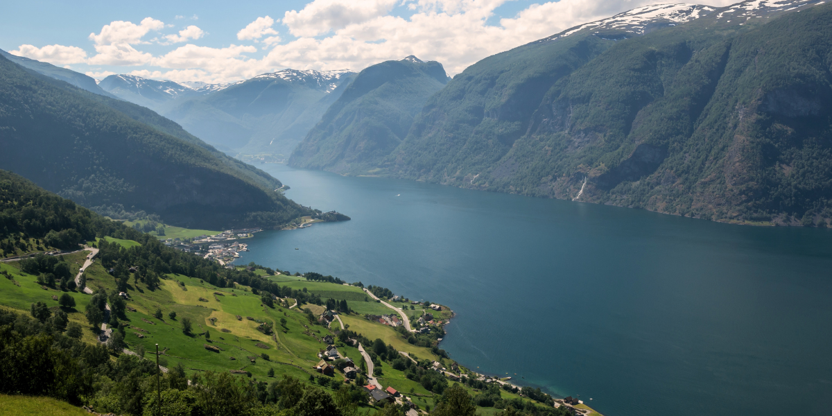 Téléphérique et panorama sur le Geirangerfjord