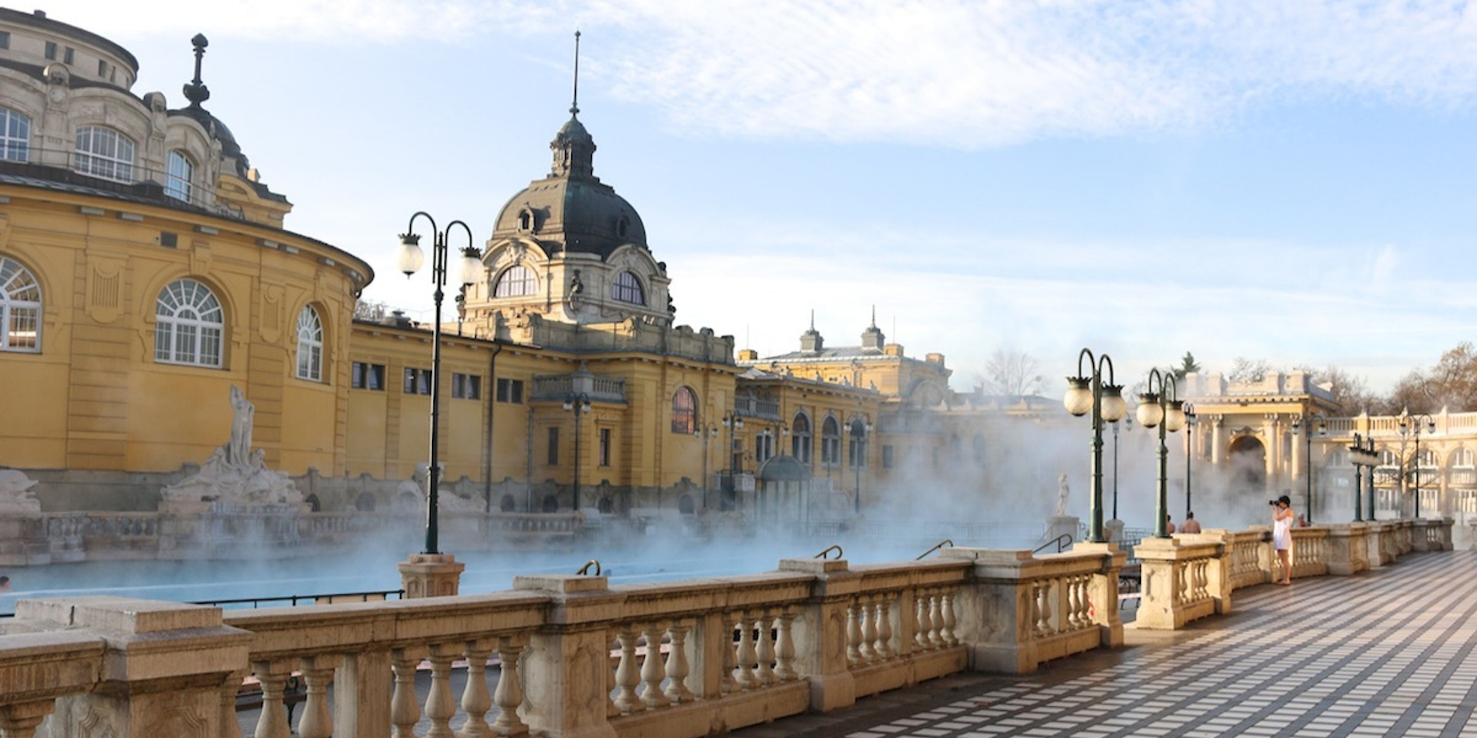 Visite guidée de la ville et bains thermaux 