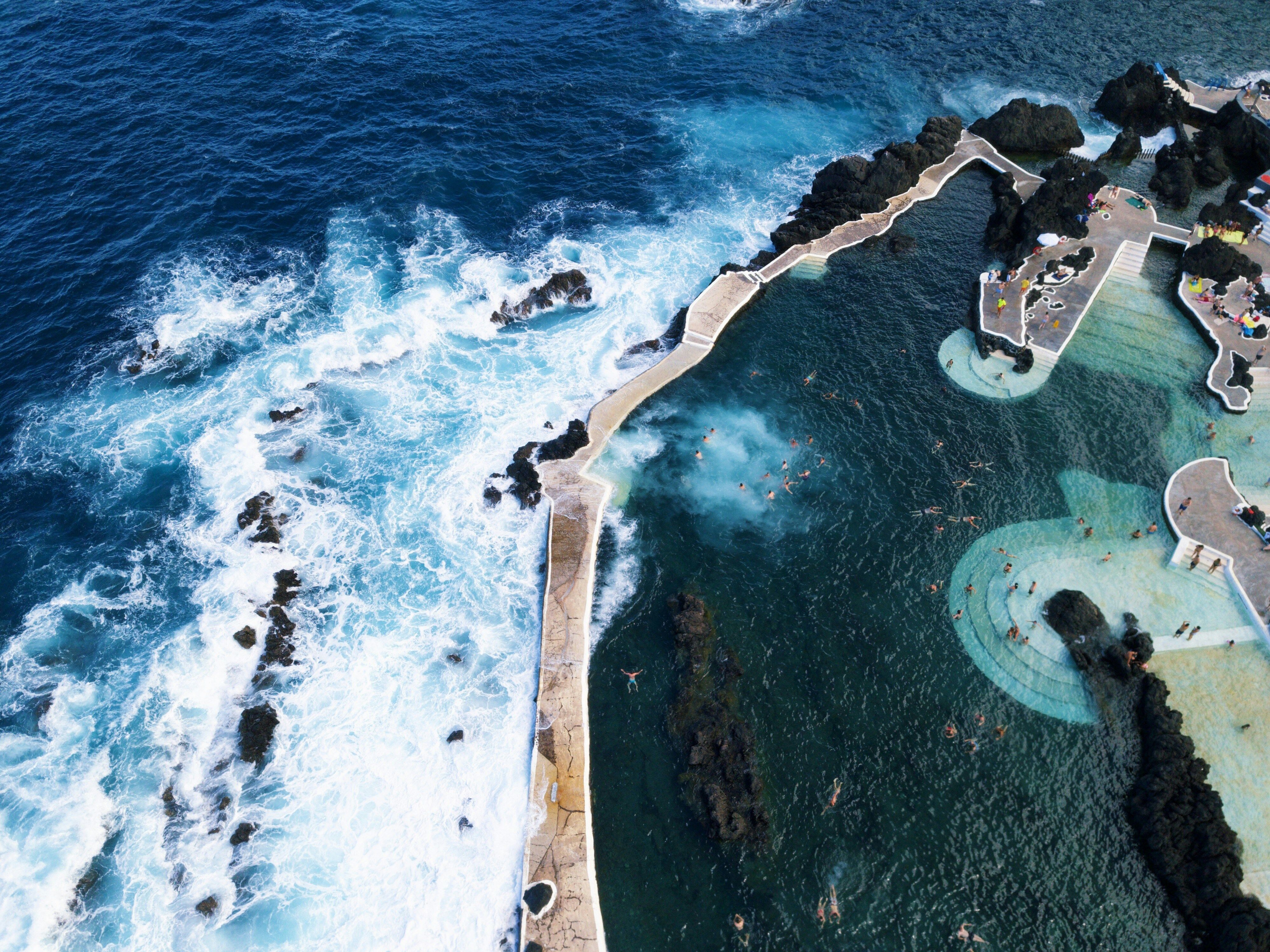 Déjeuner chez l'habitant et Porto Moniz