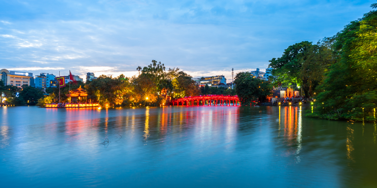 Hanoienne in the city !
