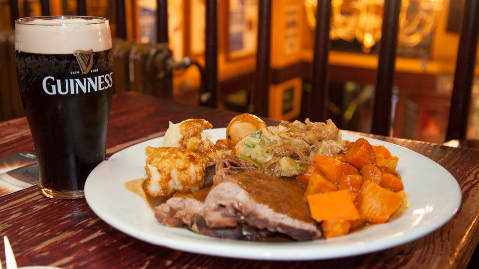 Goûtez aux spécialités locales entre copines