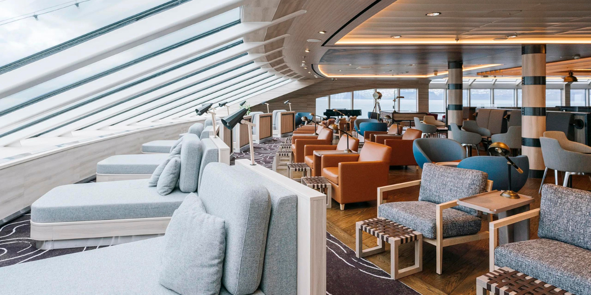 Et d'embarquez sur le navire d'expédition ! 