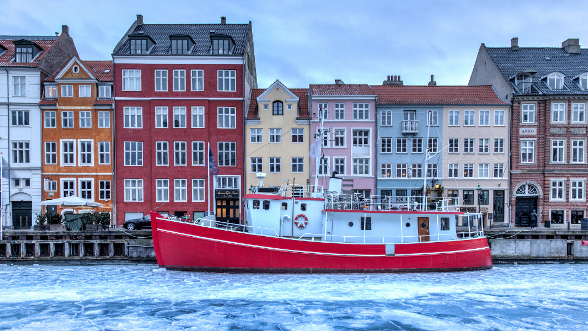 Les canaux de Copenhague sous la neige