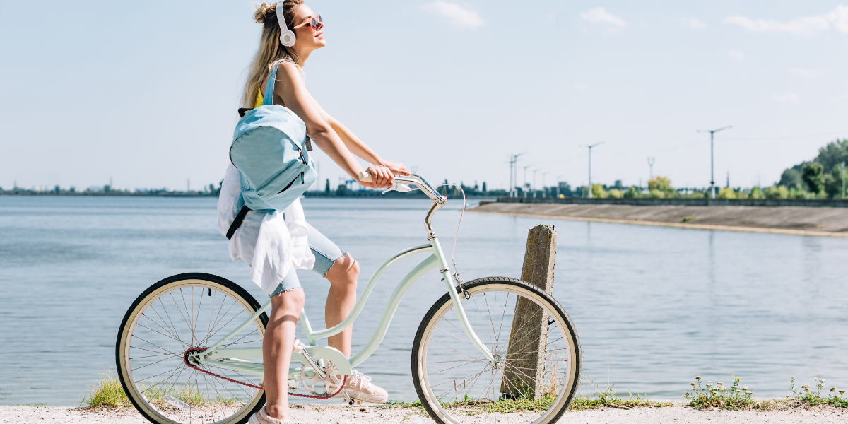 Enfourchez votre vélo, le meilleur moyen de transport sur l'île !