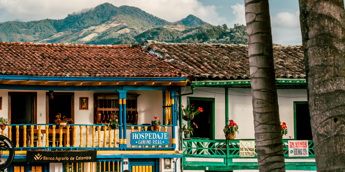 Les façades colorées du village de Salento - J3