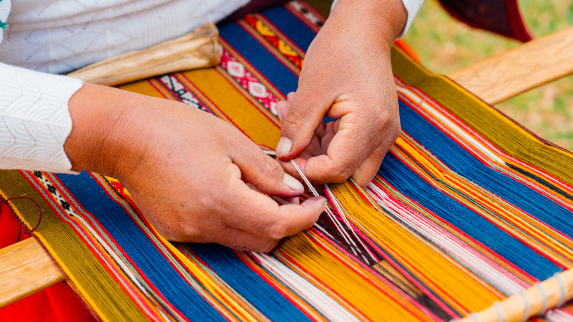 La découverte de l'artisanat local à travers le tissage