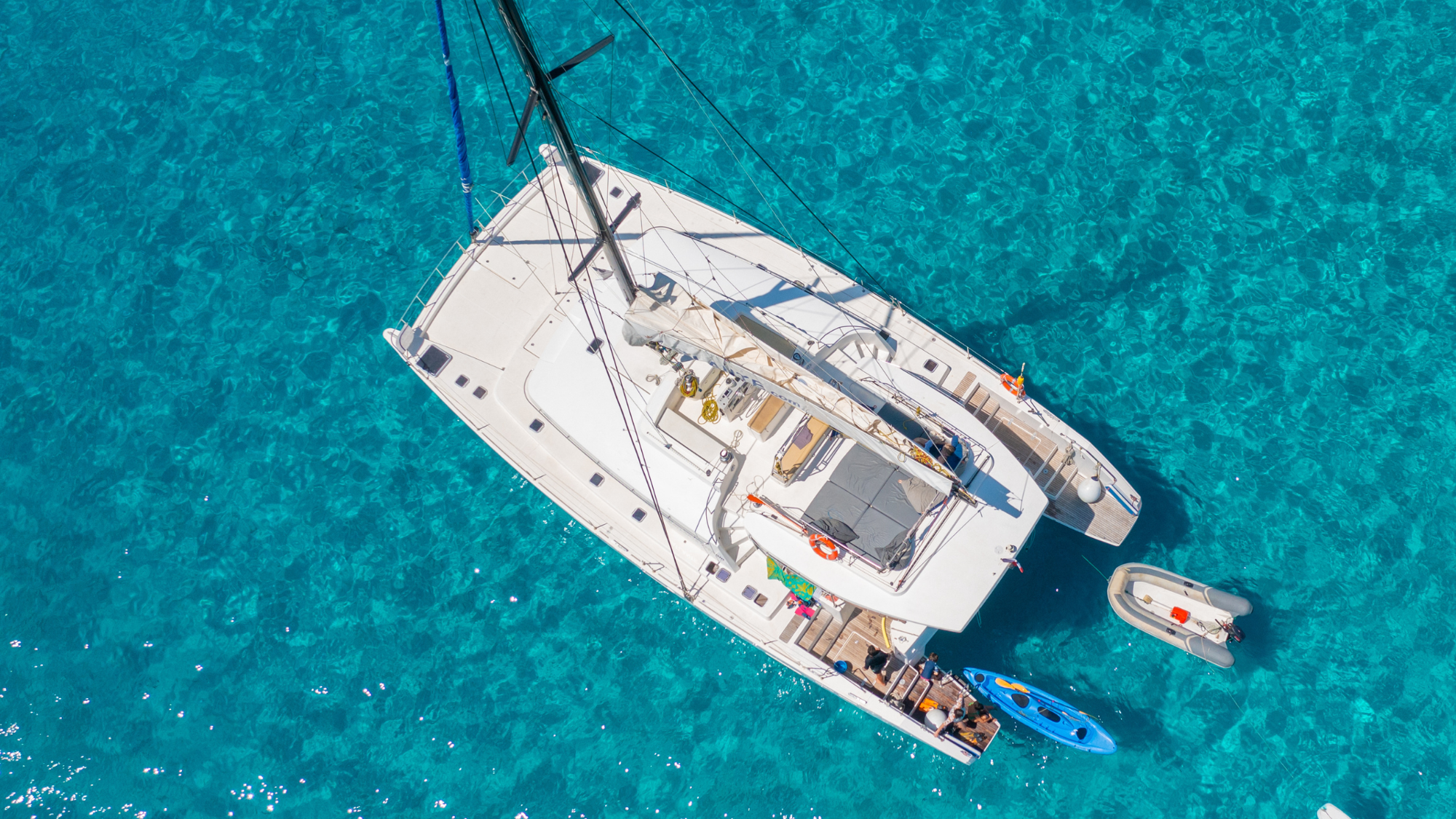 Votre bateau pour la semaine, le catamaran Catalante 600