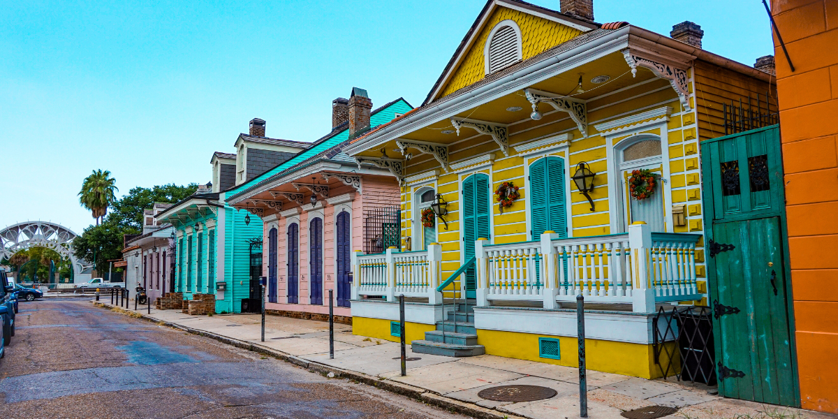 Découvrez son quartier français et ses jardins 