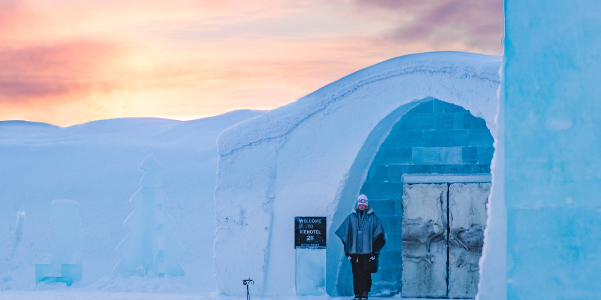 L'hôtel de neige de Jukkasjärvi (photo non contractuelle, l'hôtel change d'apparence chaque année) 