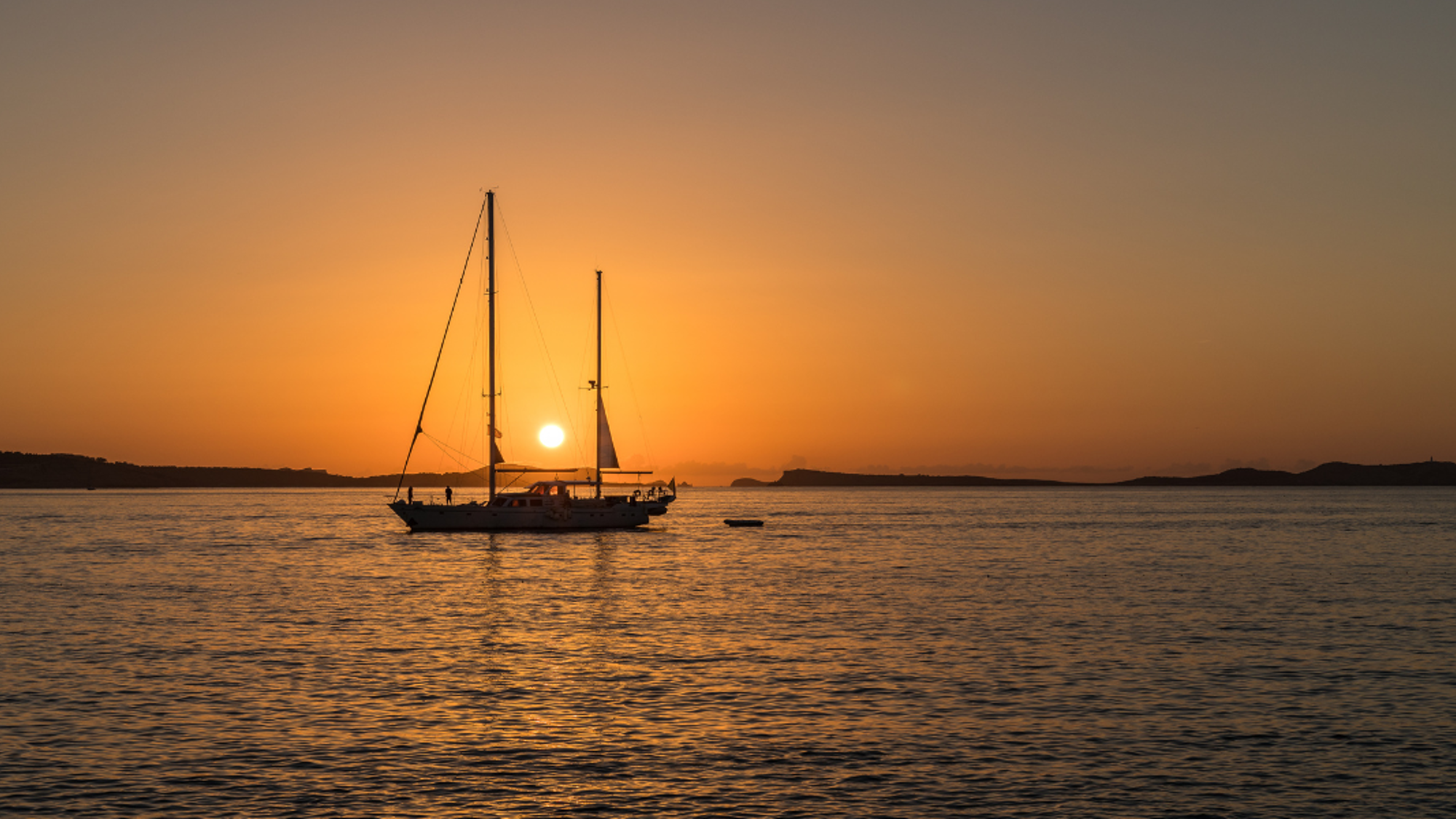 Croisière au coucher de soleil, Ibiza, Espagne (photo non contractuelle)