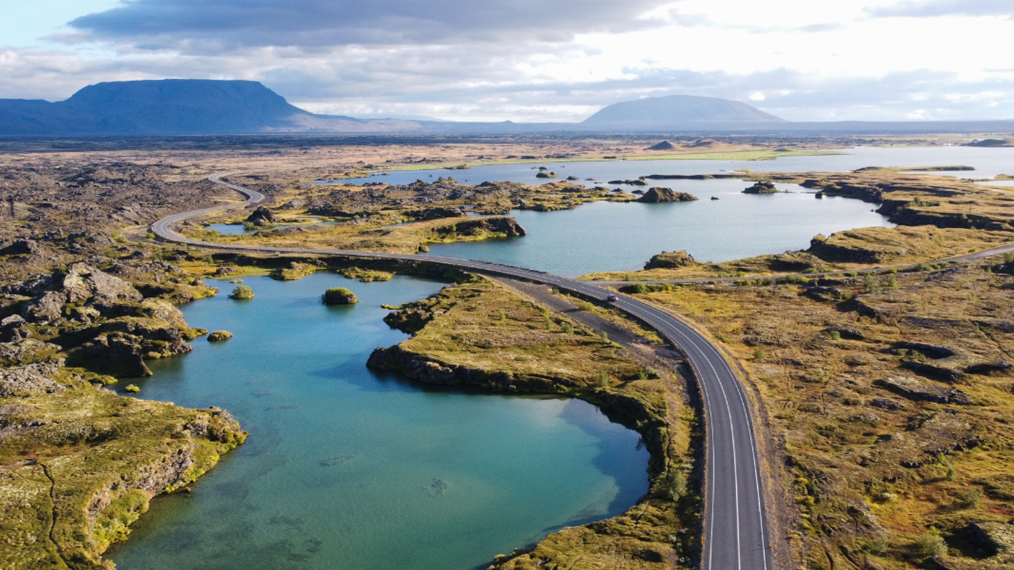 Route panoramique le long du lac Myvatn, Islande