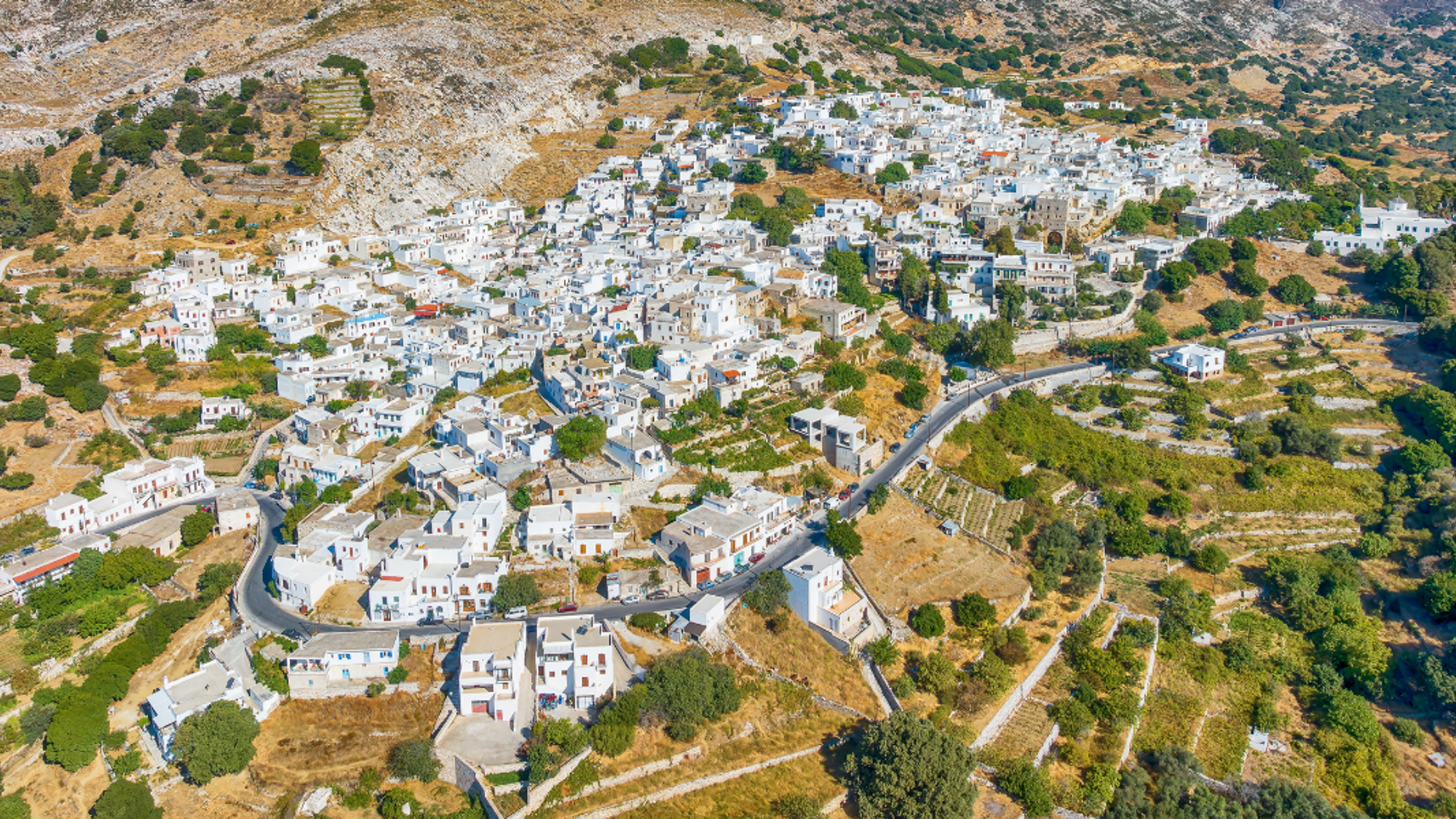 Le village d’Apiranthos, niché au cœur des vallées verdoyantes de Naxos - jour 3
