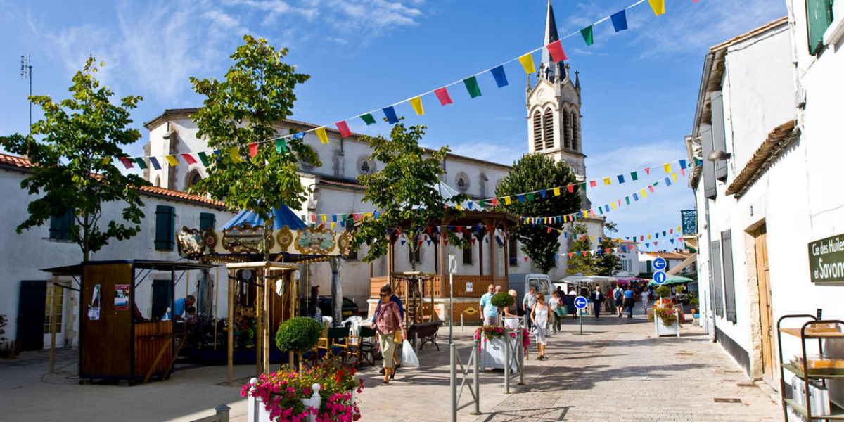 Flânez dans les villages typiques
