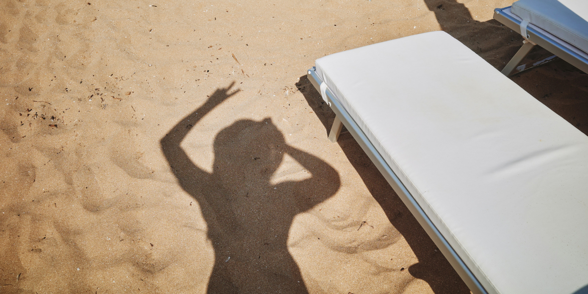 Pause farniente sur la plage, Ibiza, Espagne 