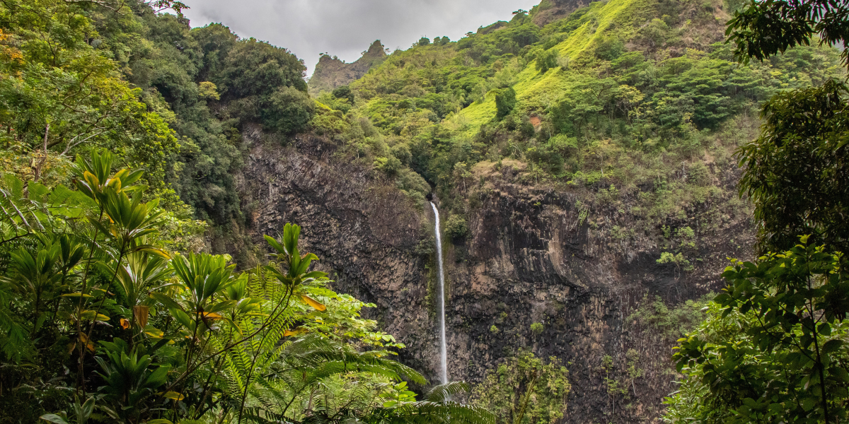 Cascade, Tahiti, ©Shutterstock