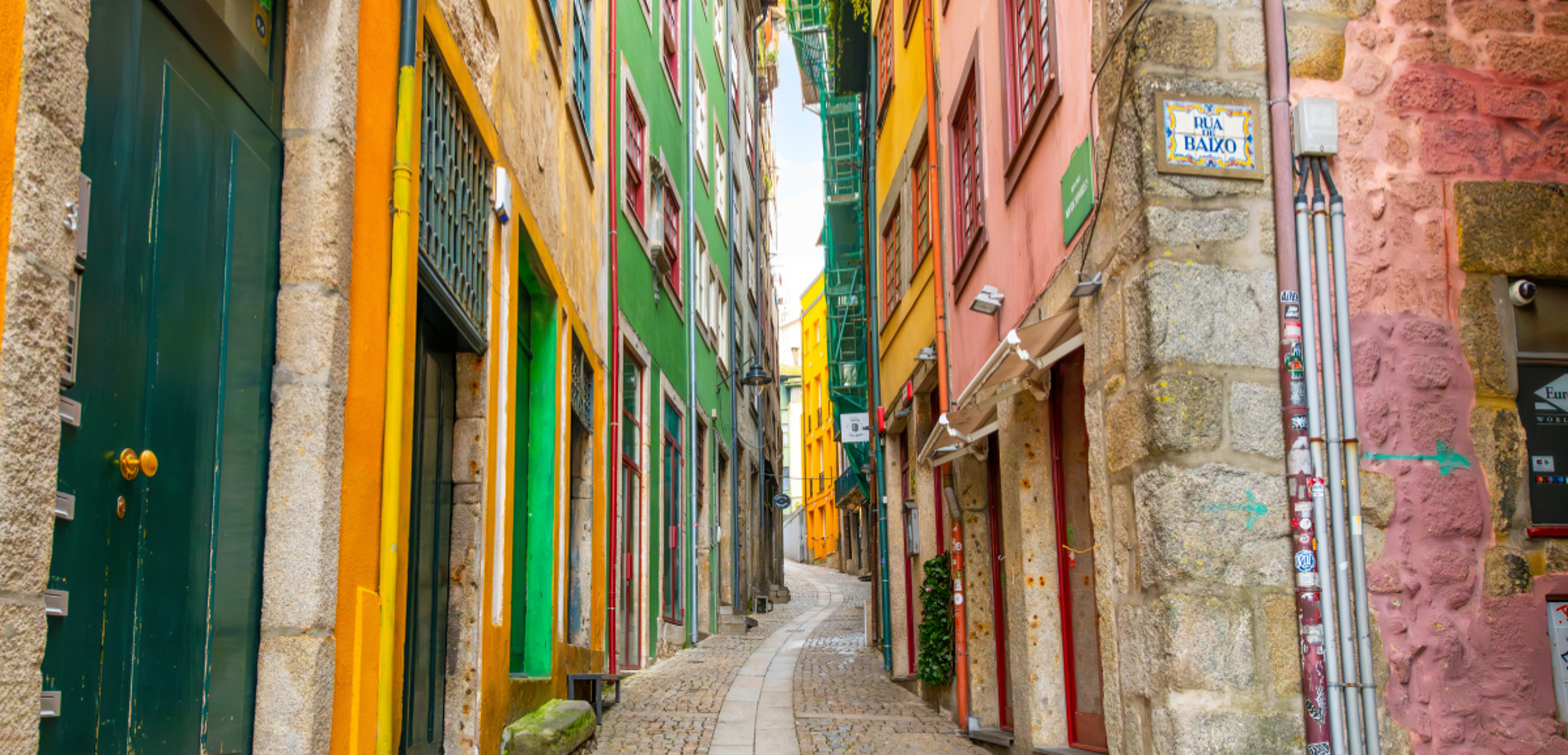 Une visite guidée à travers les ruelles colorées de la ville