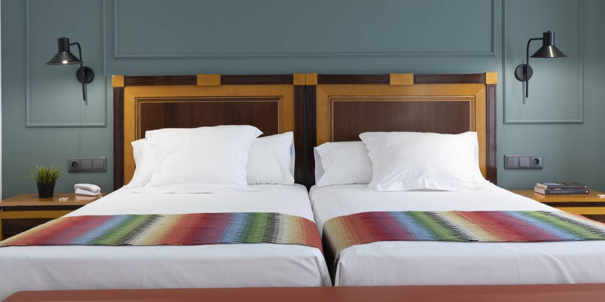 Votre hôtel idéalement situé dans la ville : Hôtel Don Curro 3* Malaga (ou similaire) 