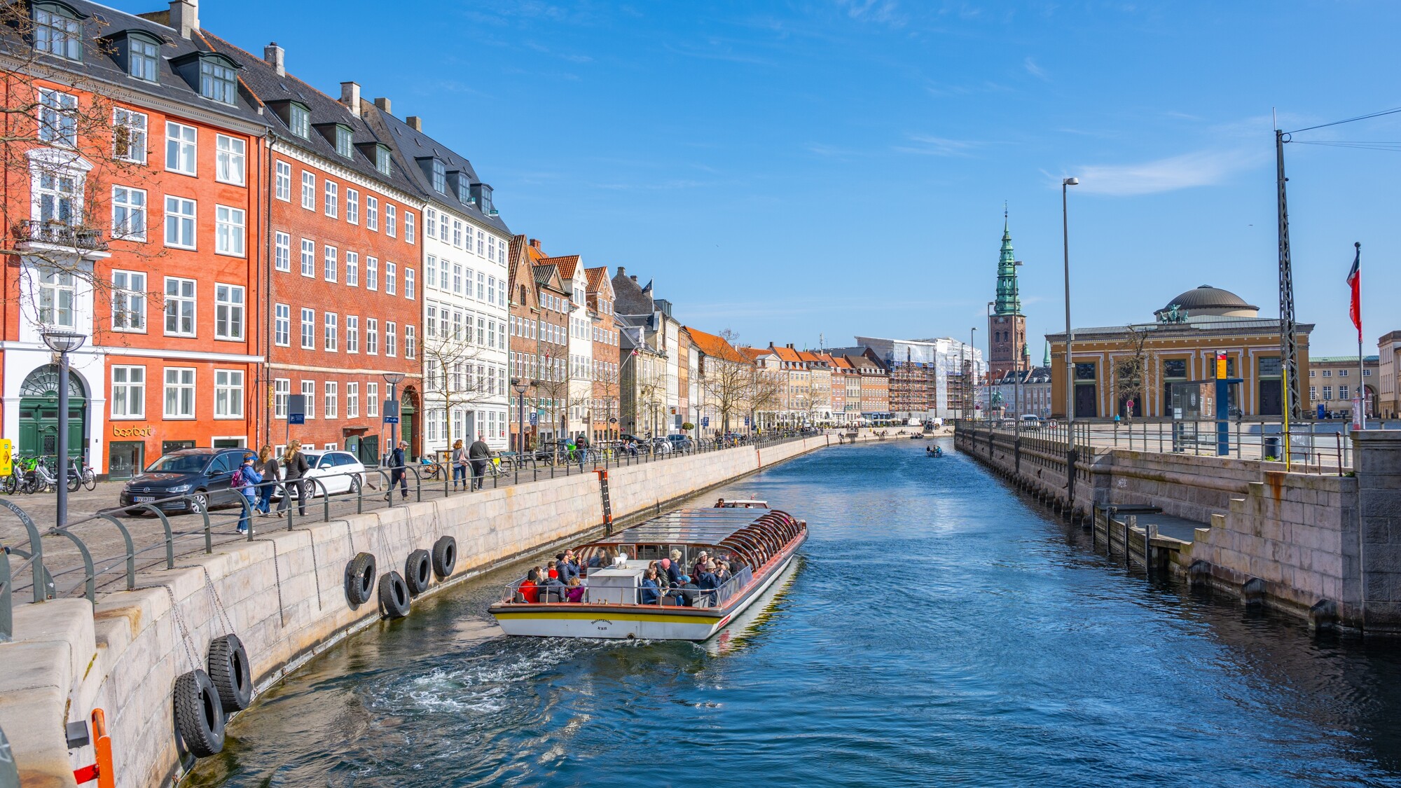 Croisière sur les canaux (selon dates de départ) ©Shutterstock