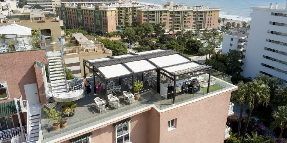 Apéro avec vue à l'hôtel 4* Fenix 