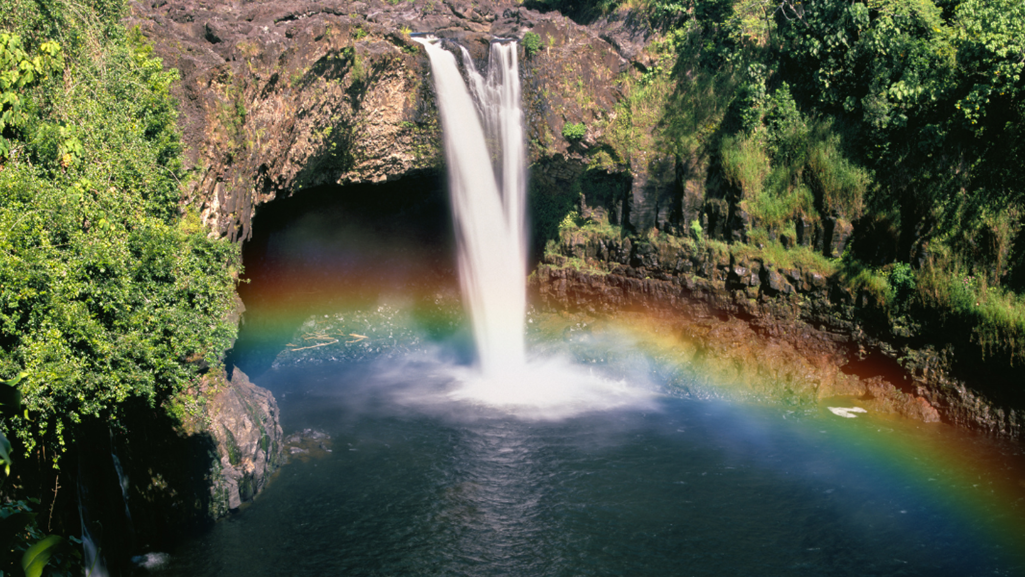 Admirez les chutes de Rainbow Falls