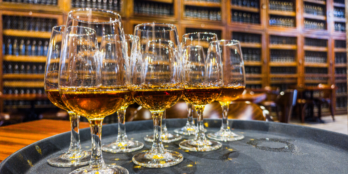 Dégustation de rhum, Porto da Cruz ©Shutterstock