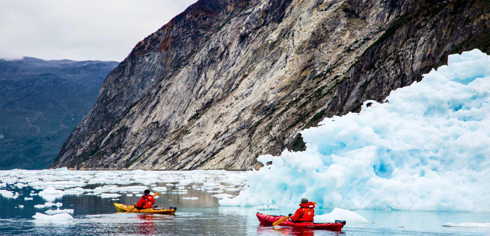 ...ou en kayak au plus près des icebergs !