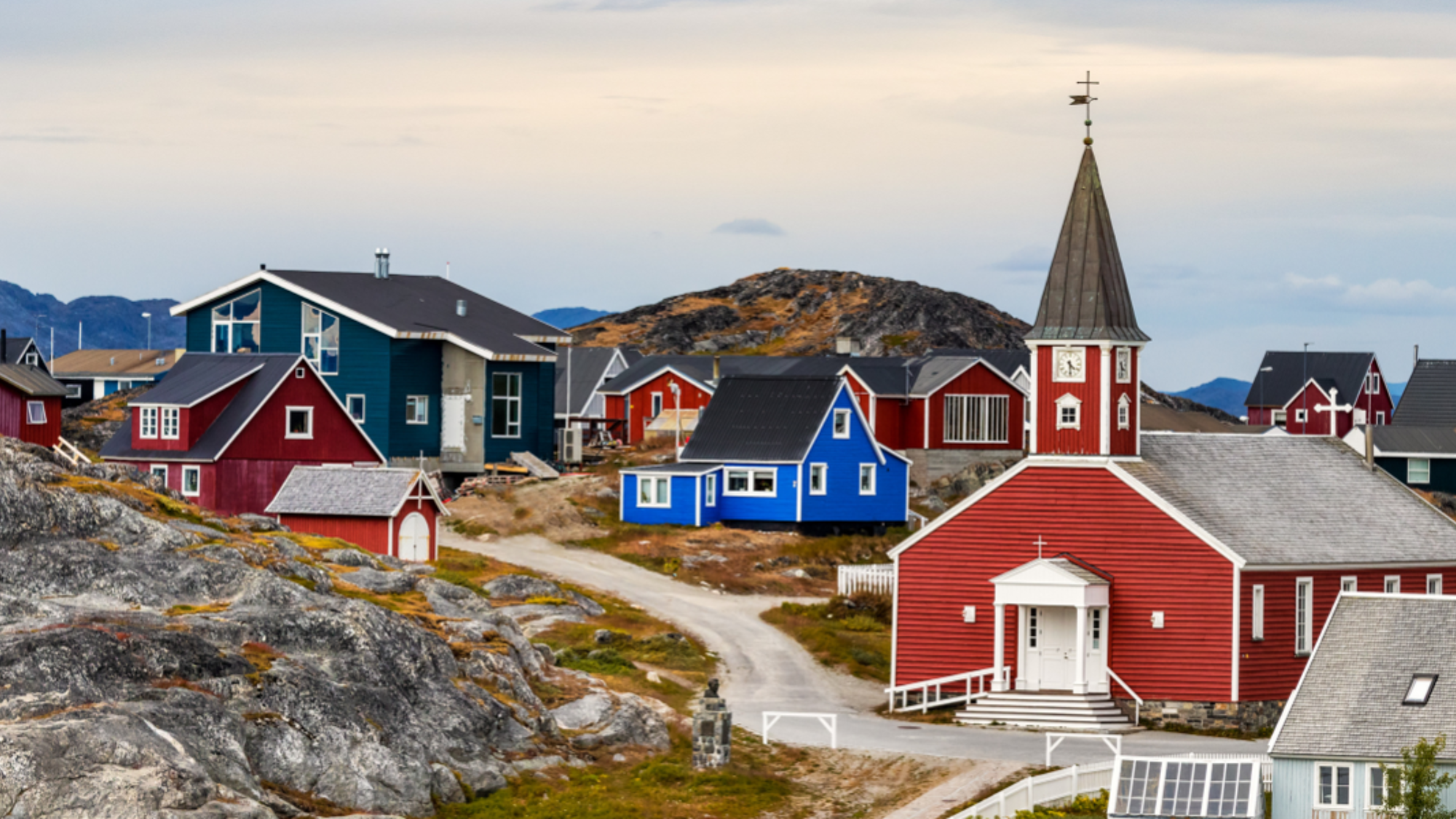 ... parsemée de villages colorés !