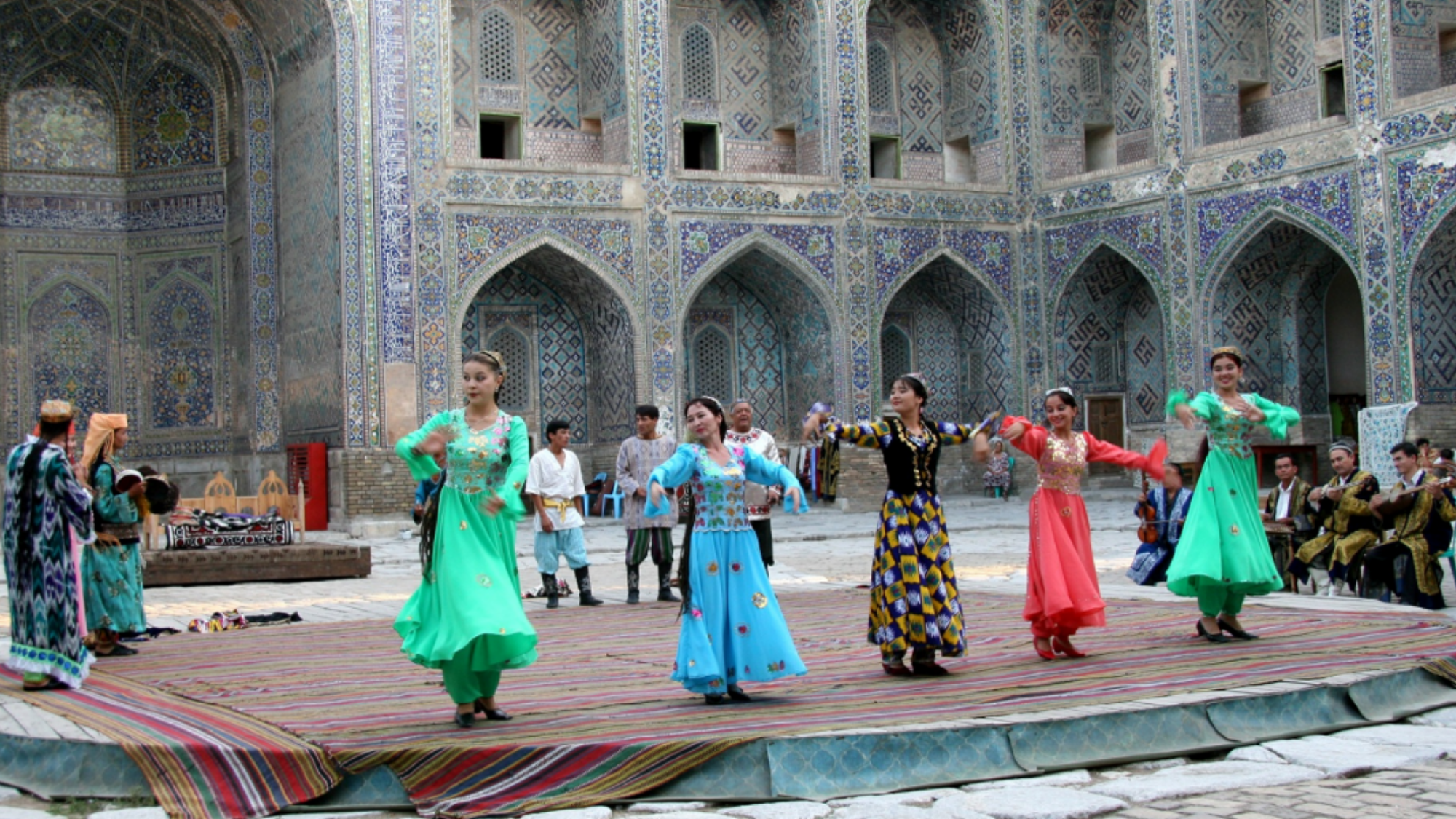 Pour une immersion culturelle grandeur nature !