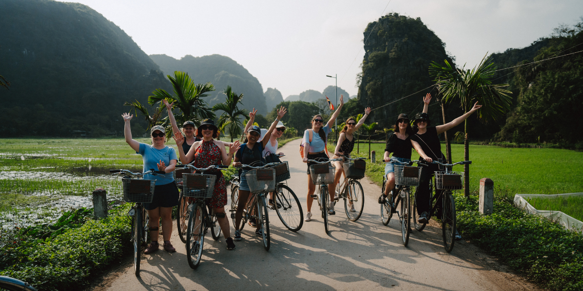 Enfourchez vos vélos à la découverte de la baie d'Ha Long Terrestre
