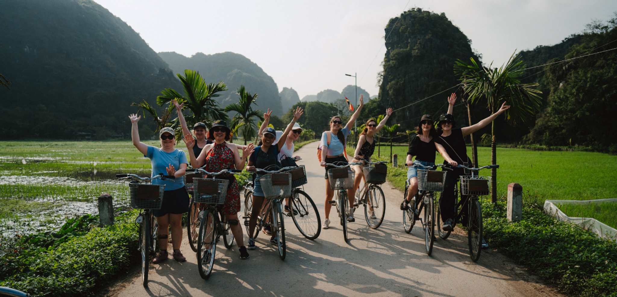 Enfourchez vos vélos à la découverte de la baie d'Ha Long Terrestre