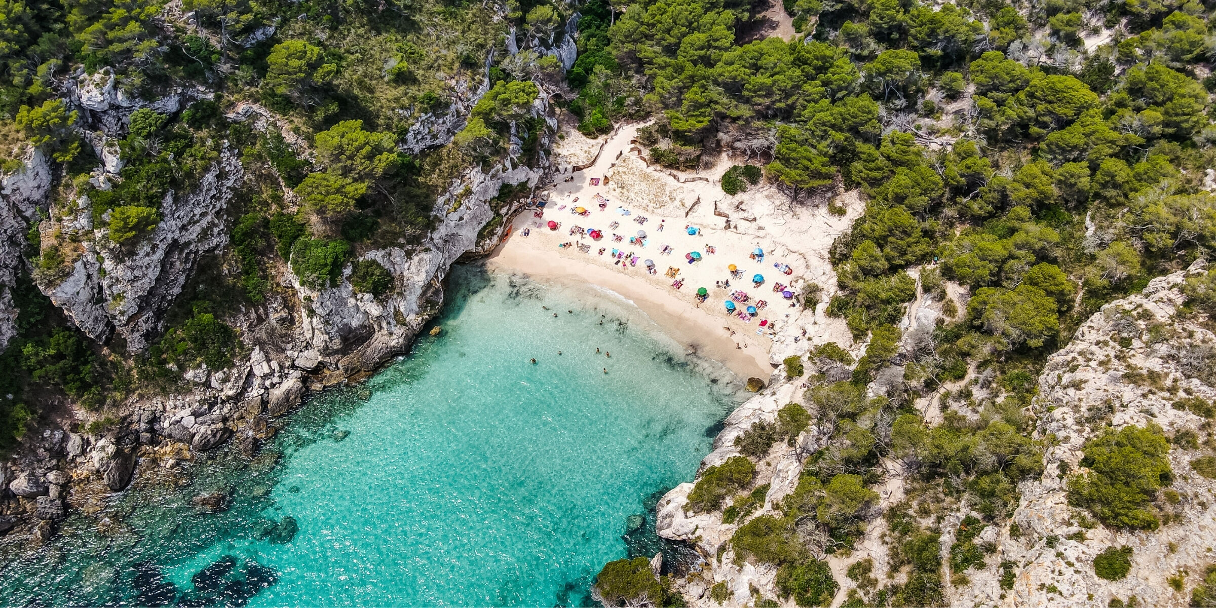 Cala Macarella, Minorque, Espagne ©Shutterstock