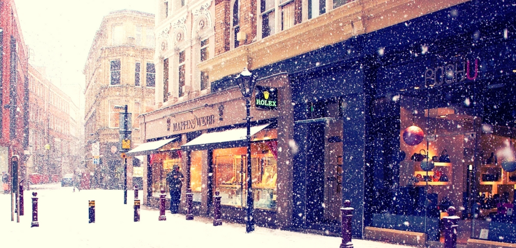 Arpentez les ruelles enneigées