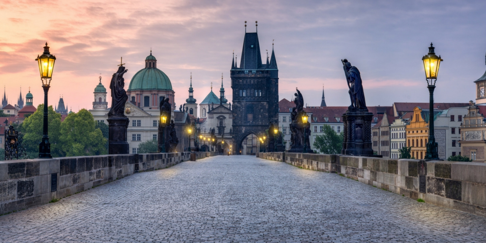 Profitez d'une visite guidée en français à travers la ville