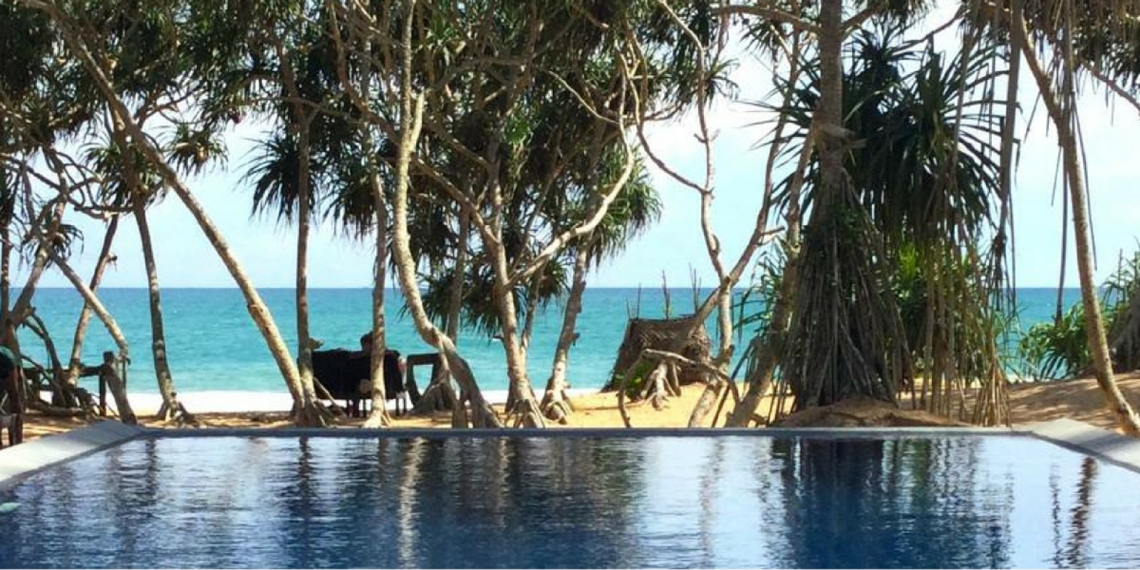 Hotel Sanji's Seaside Cabanas