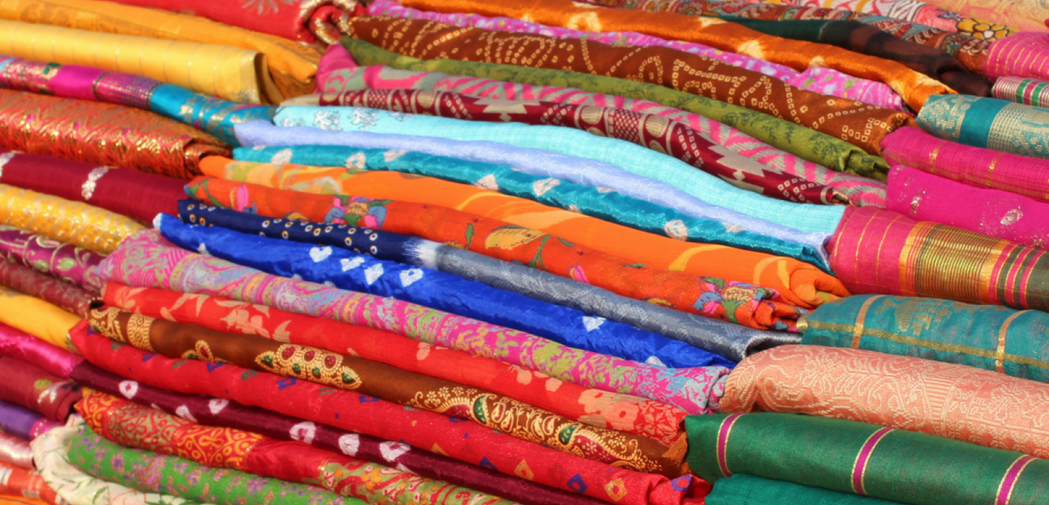 Chinez les marchés d'étoffe et d'artisanat