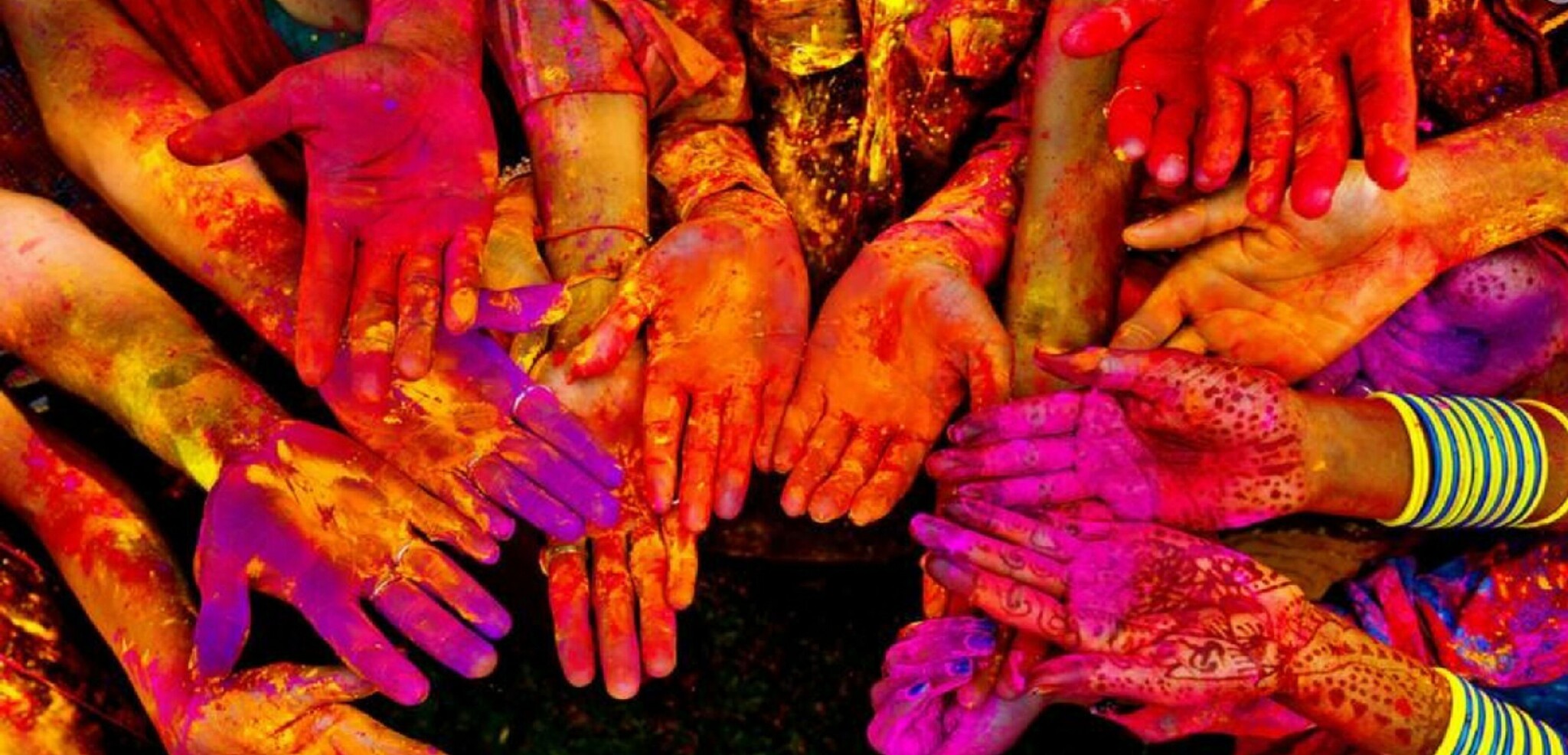 Selon les dates, vivez l'expérience d'Holi, fête des couleurs !