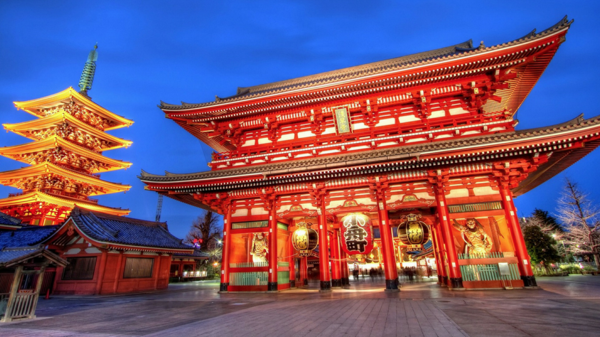 Le Hōzōmon porte intérieure qui conduit au Sensō-ji