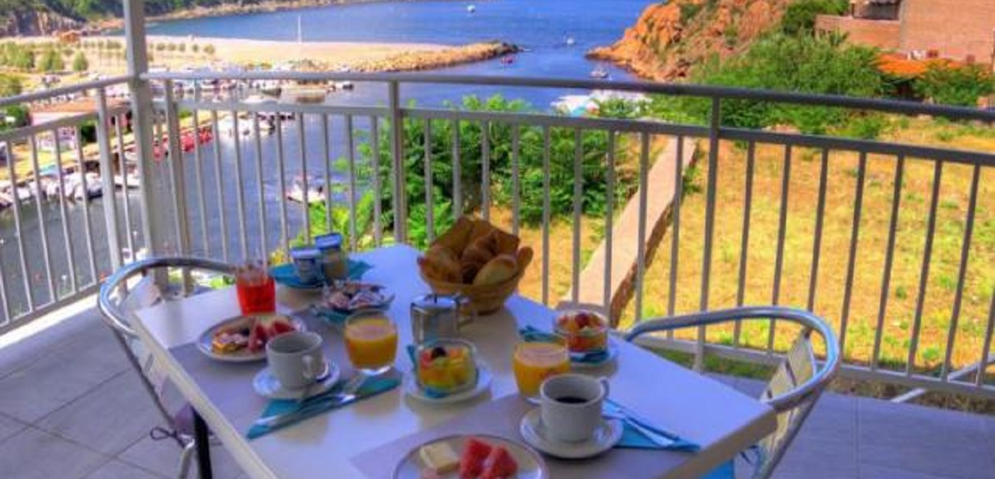 les pieds dans l'eau