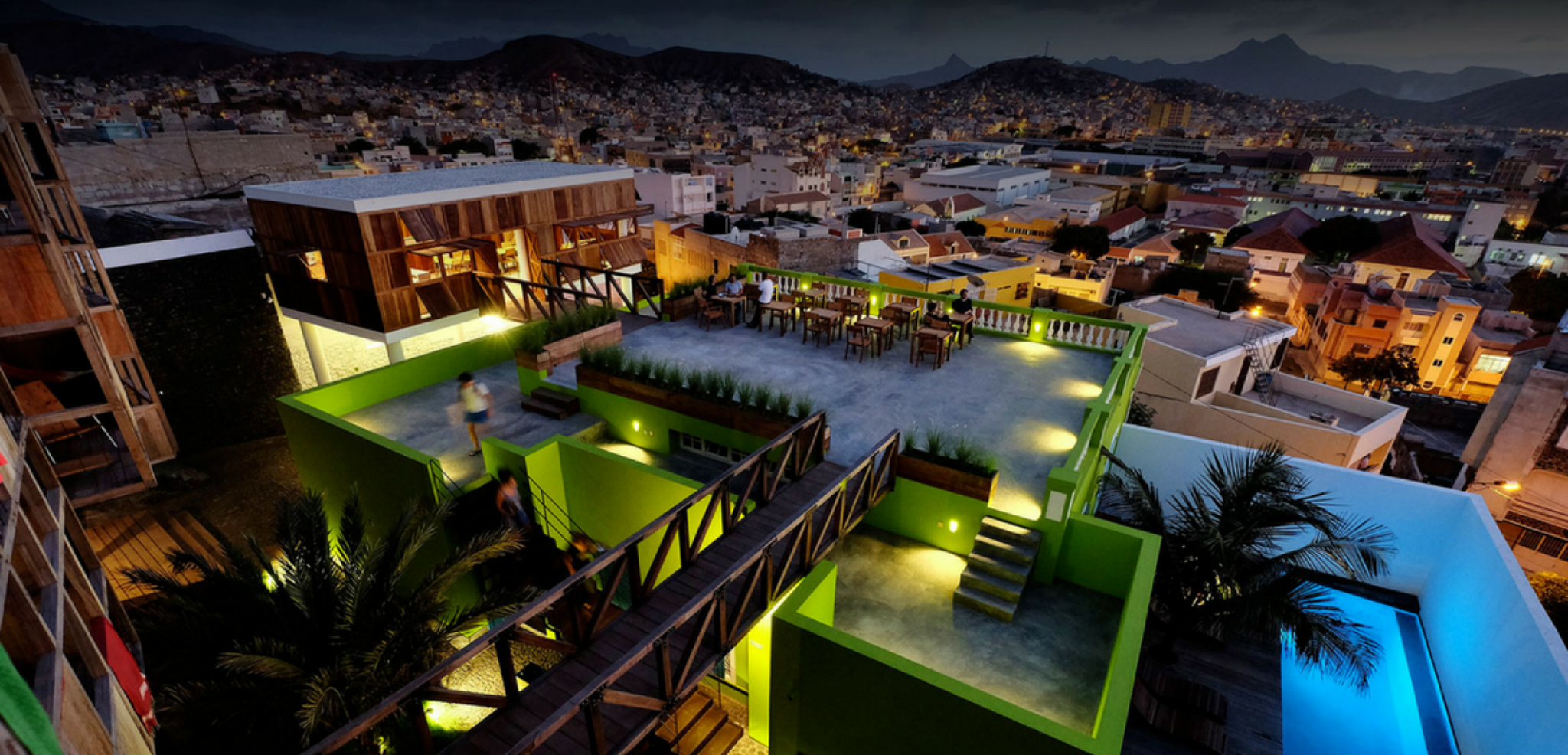 Parfaite terrasse vue mer, pour déguster un cocktail