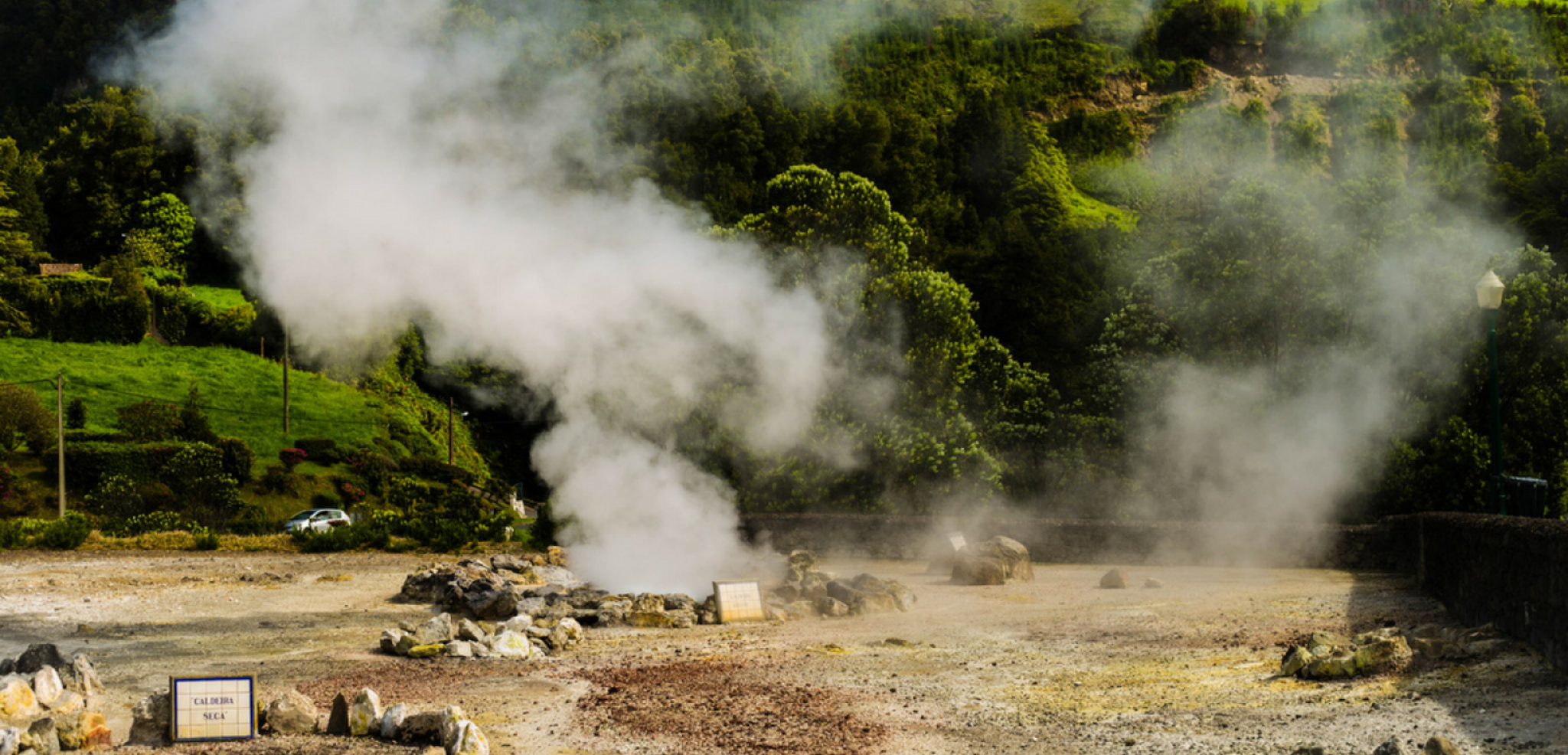 Les fumerolles des sources chaudes