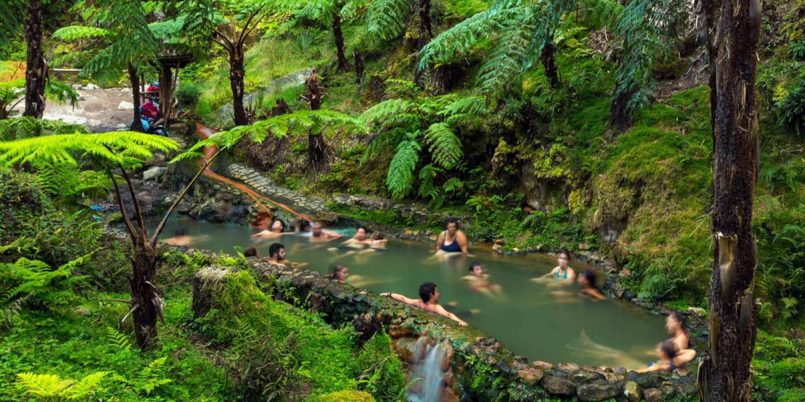 Les piscines d’eau tiède de Caldeira Velha