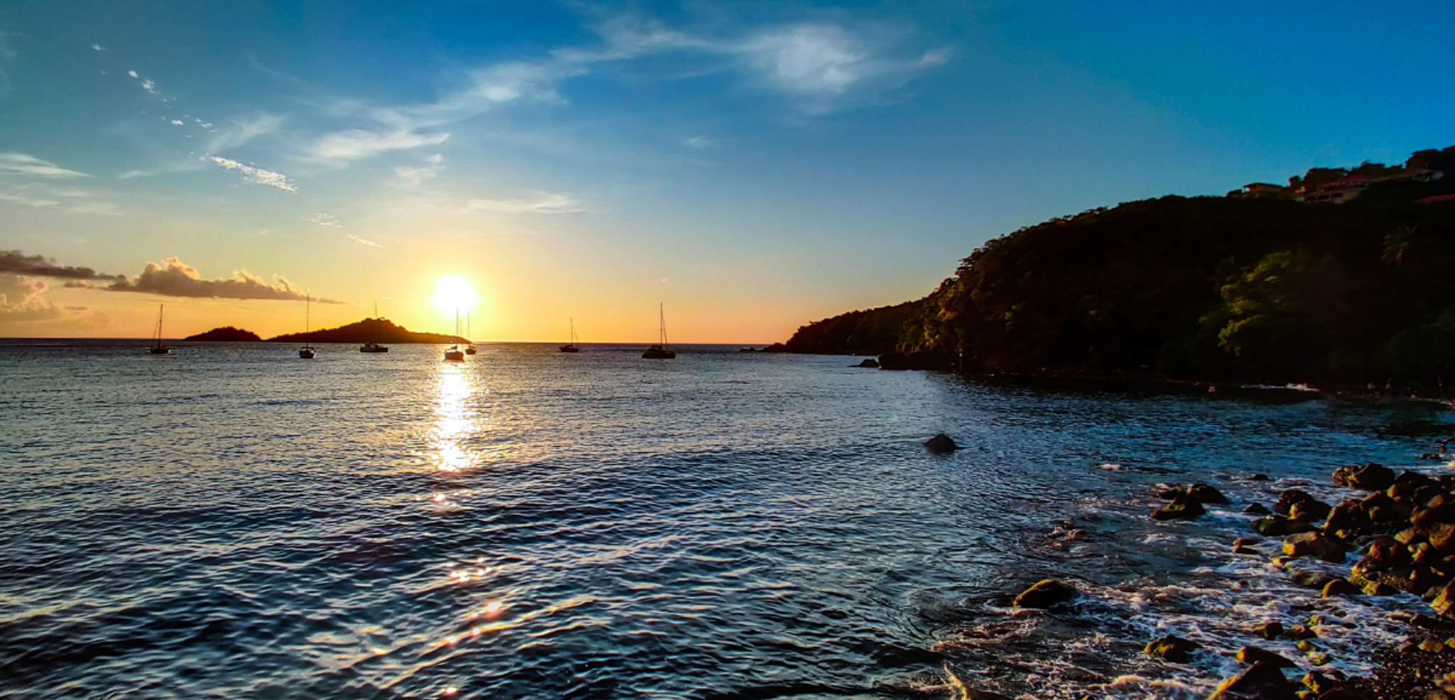 Le coucher de soleil sur l'Ilet Pigeon depuis la plage de Malendure - Jour 5