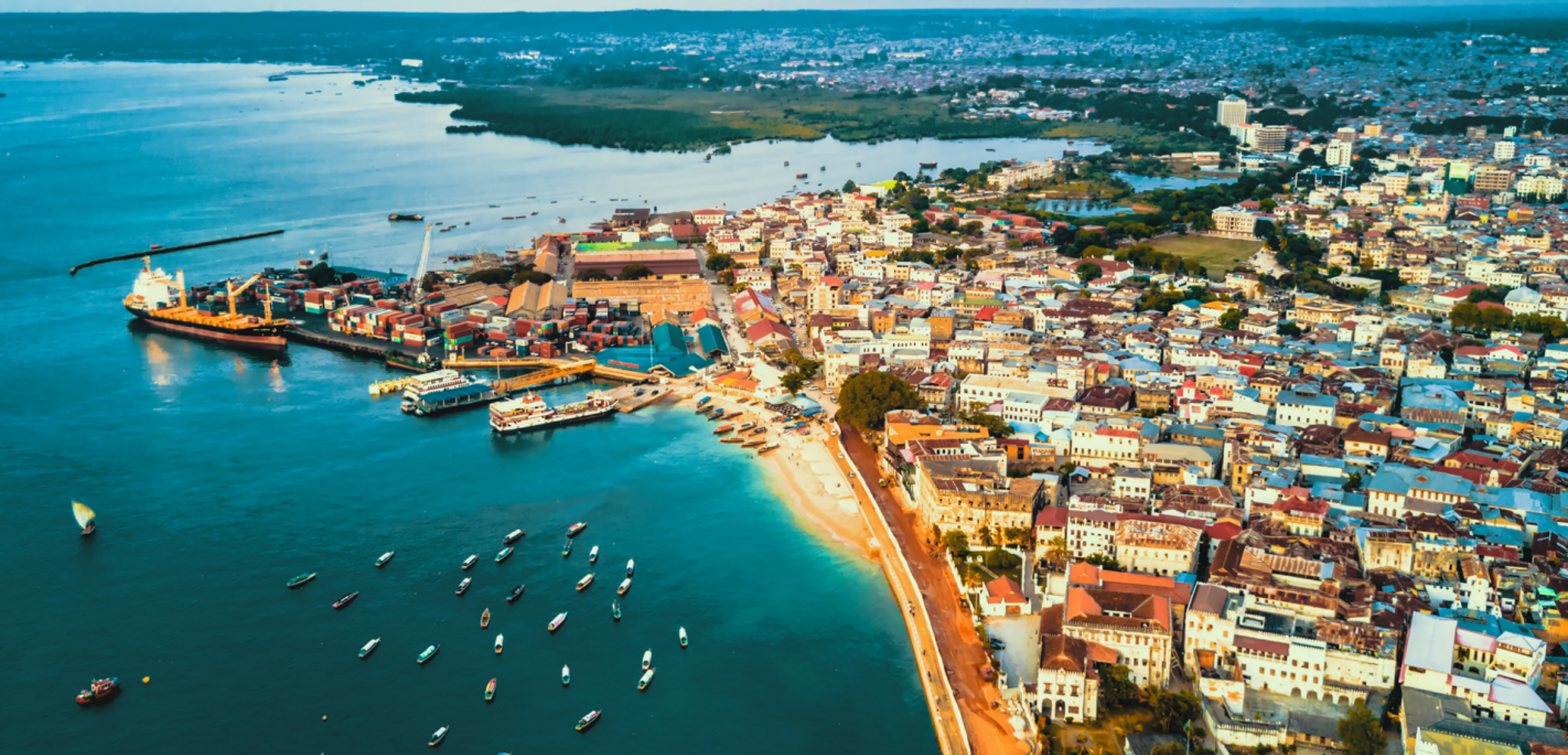 Le port de Stone Town vu du ciel