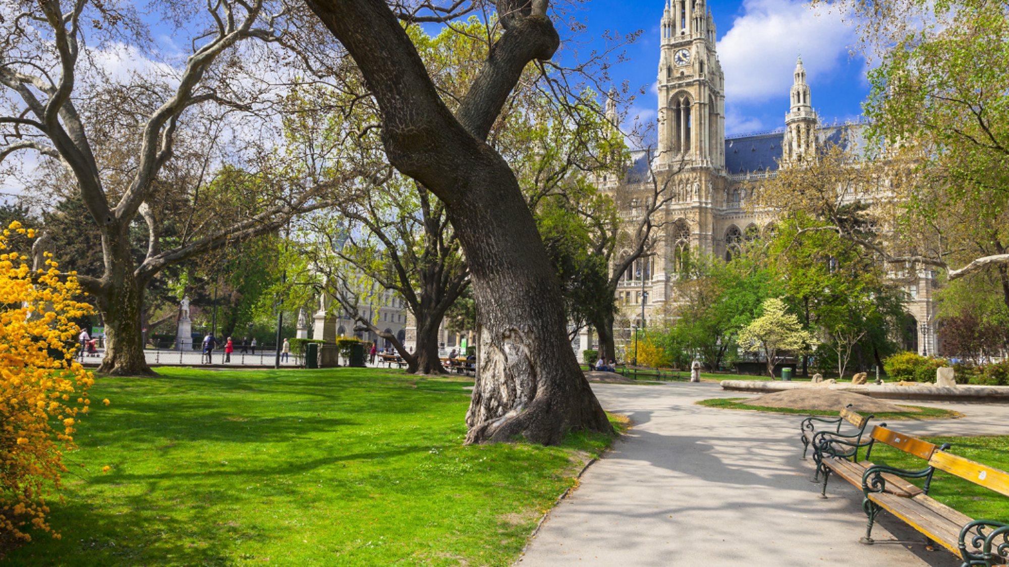 ... avant de vous promener dans l'un des nombreux parcs de la ville