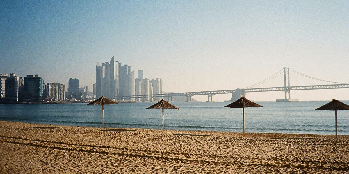 Gwangalli Beach, Busan, Corée du Sud, ©Finn / Unsplash 